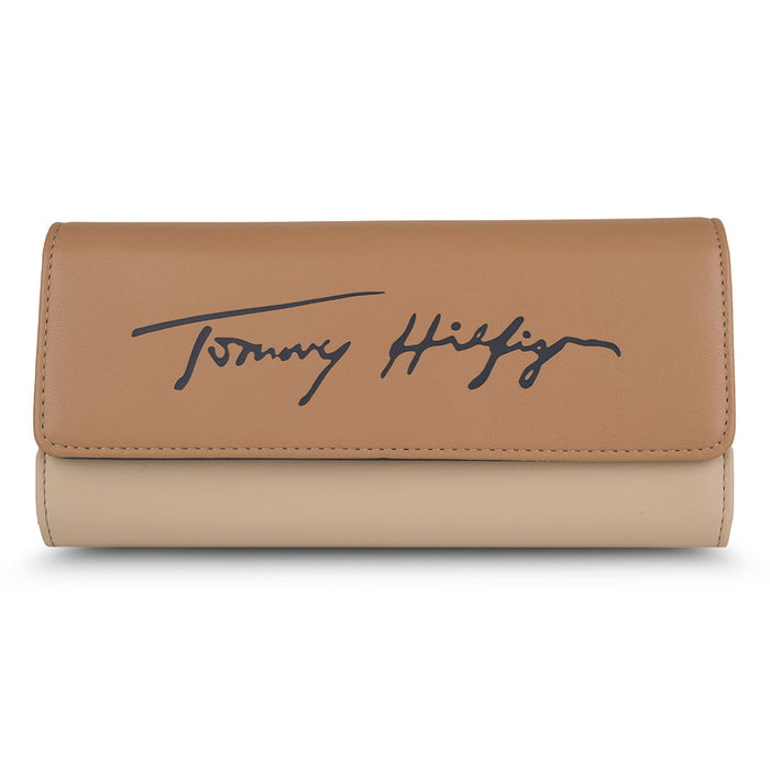 Tommy Hilfiger Flora Womenbs Leather Flap Wallet Beige